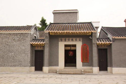 (史小坑的花前月下结局)史小坑的花前月下攻略：探寻浪漫之城的隐藏风景与美食地图