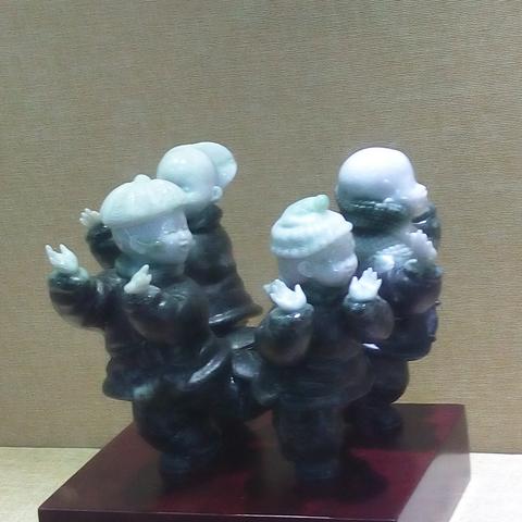 三国创世纪烧饼修改器：提升游戏体验，轻松调整游戏参数，尽享创世纪乐趣