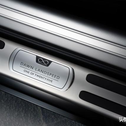 (公路骑手摩托原型)揭秘公路骑士摩托车赛车手的身份：这位无畏的速度之王是谁？