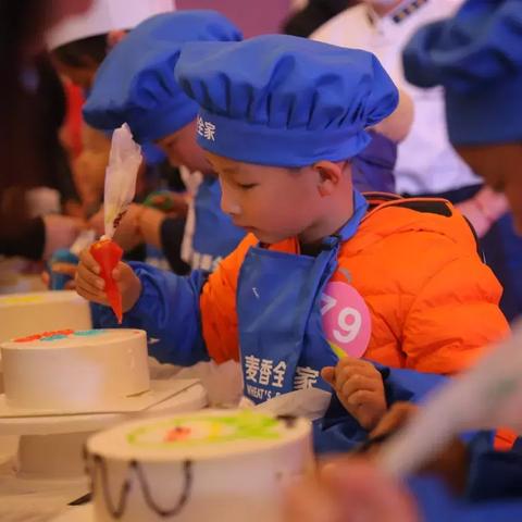 (我要学做蛋糕视频)我要做蛋糕！学习蛋糕制作，打造甜蜜滋味的美食盛宴