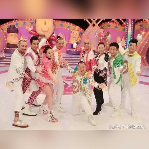 (《超级游戏奖门人》)精彩不容错过的超级游戏奖门人美女主持综艺节目