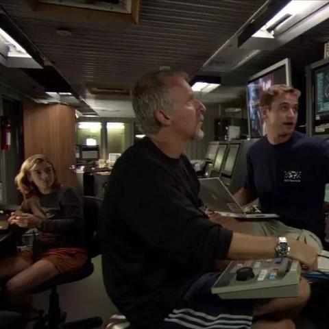 (星际战争异形)未知异形星际战舰：科幻太空中的未来战斗利器