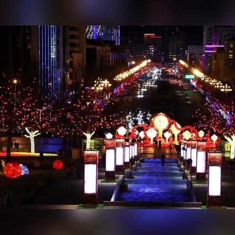 我在唐朝有条街无限金币：寻求璀璨宝藏的秘密，揭露一千年前的金融繁荣与商业奇迹