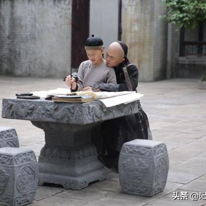 身怀绝技掌握神秘武器,我揭秘与黑暗战斗的心路历程:《我叫武器战黑暗画 身怀绝技掌握神秘武器,我揭秘与黑暗战斗的心路历程:《我叫武器战黑暗画