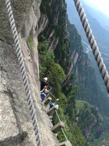 (天上白玉京,十二楼五城,仙人抚我顶,结发受长生!)天上白玉京：十二楼五城的诗意与幻梦探寻