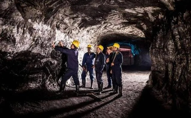 矿洞工作一天赚多少？探讨矿工在矿洞工作时的收入情况及其影响因素