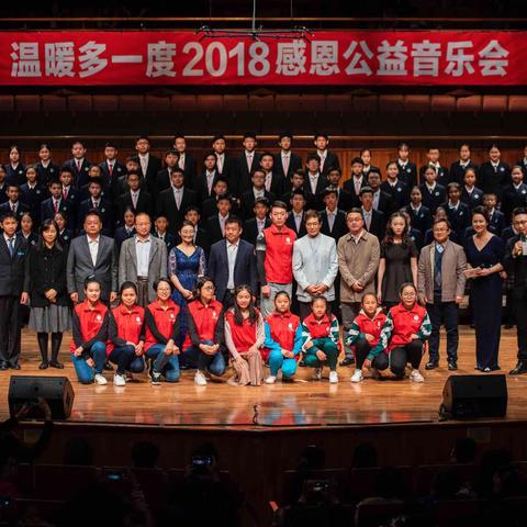 富有情感的咖啡冲不冲的背景伴奏曲，让心灵沉醉在浓郁的香味中