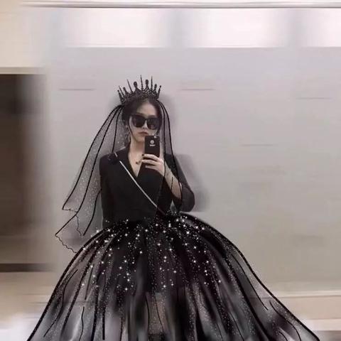 (用心细致画一个华丽的换装娃娃怎么画)用心细致画一个华丽的换装娃娃