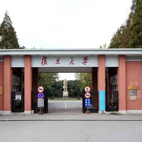 在2022年,探索电脑算命大师的神秘世界:科技与命理学的完美结合! 在2022年,探索电脑算命大师的神秘世界:科技与命理学的完美结合!