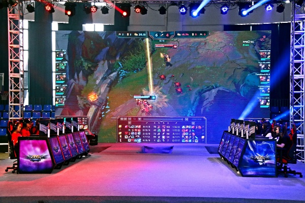 (英雄联盟手游电竞赛事)英雄联盟手游电竞客户端：打造顶尖游戏体验，迎接电竞挑战