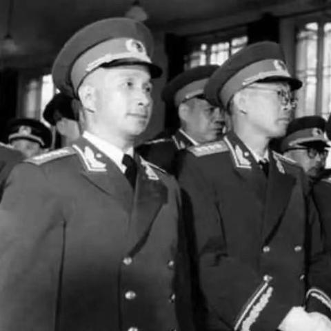 (啪嗒砰英雄)啪嗒砰战士：勇敢无畏，誓守护家园，保家卫国，永不退缩。