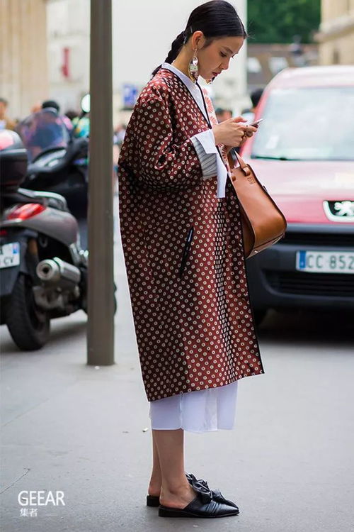 时尚女王攻略：秋冬季节怎样搭配暖色系服饰，彰显高级与优雅的绝对秘籍