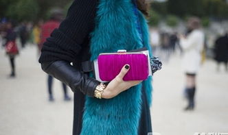 时尚女王攻略：秋冬季节怎样搭配暖色系服饰，彰显高级与优雅的绝对秘籍