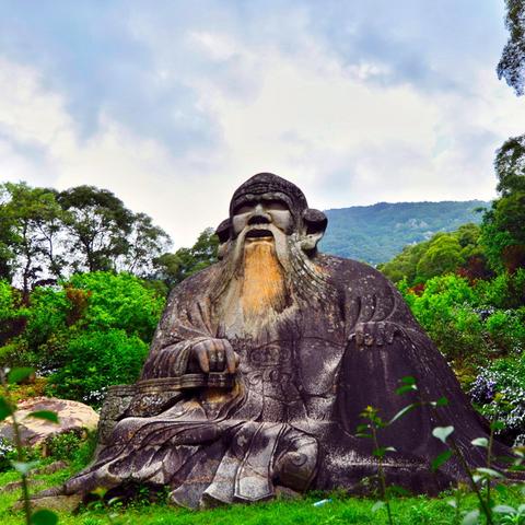 女人说星罗棋布,暗示着她有着琳琅满目的人生经历和丰富多彩的内心世界。 女人说星罗棋布,暗示着她有着琳琅满目的人生经历和丰富多彩的内心世界。