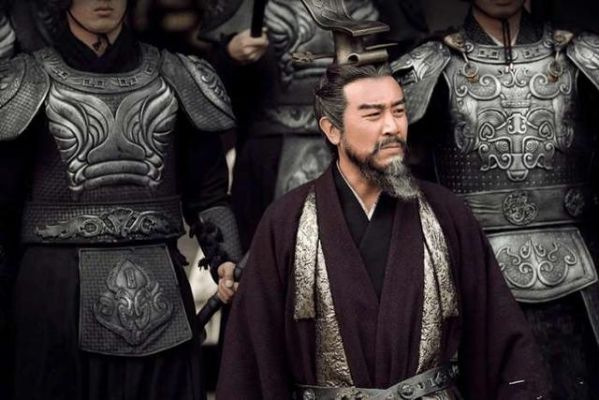 以曹操智谋揭示三国争霸的历史底蕴:追溯三国演义中的群雄逐鹿 以曹操智谋揭示三国争霸的历史底蕴:追溯三国演义中的群雄逐鹿