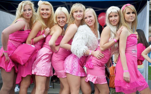 (泰莎工艺品)泰莎全金属狂潮：探索未知领域，开启音乐革命的新篇章