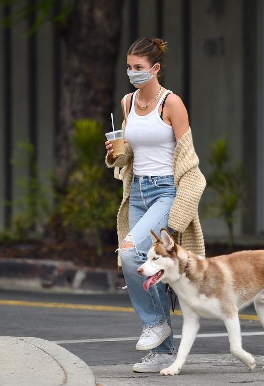 (时尚女孩装扮)时尚少女换装服装全部解锁,让你成为街头时尚女王! (时尚女孩装扮)时尚少女换装服装全部解锁,让你成为街头时尚女王!